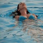 Zašto sanjati vodu u bazenu